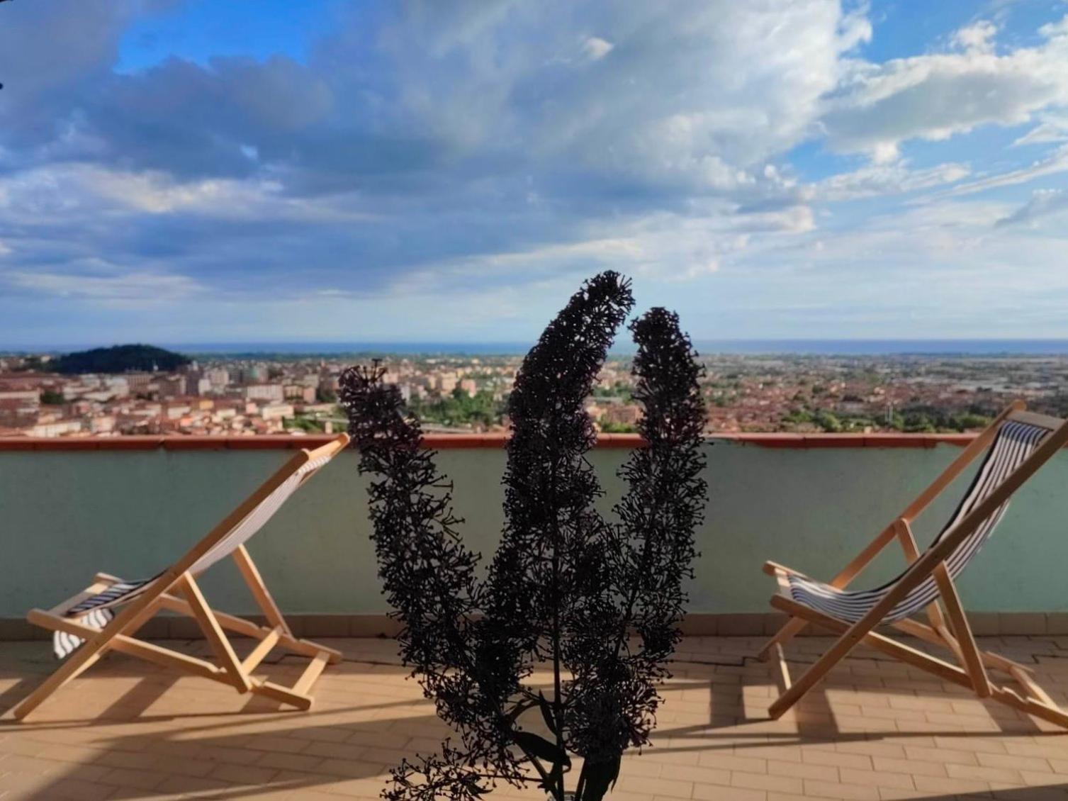 Apartamento La Terrazza Massa  Exterior foto
